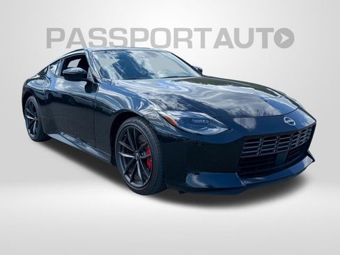 Certified 2024 Nissan Z Performance w/ Floor Mat Package RWD image 2