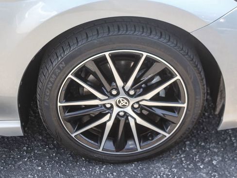 Used 2023 Toyota Camry SE FWD image 12