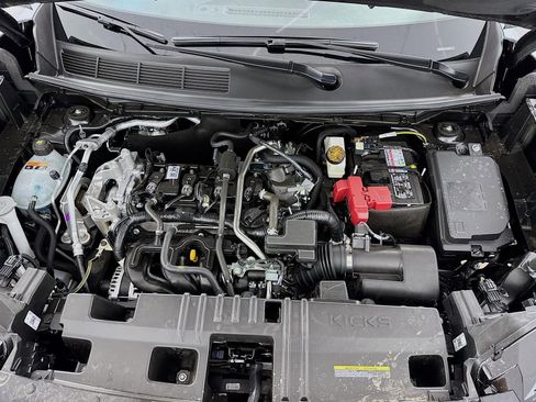 New 2026 Nissan Kicks SR FWD image 27