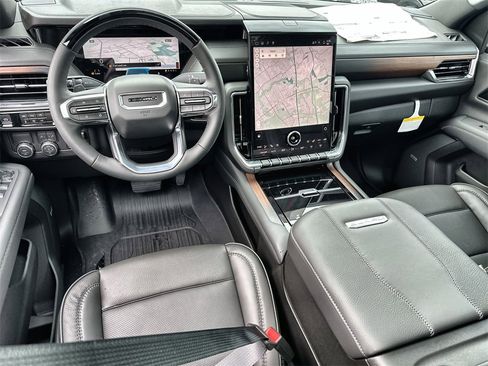 New 2026 GMC Yukon XL Denali w/ Denali Reserve Package image 20