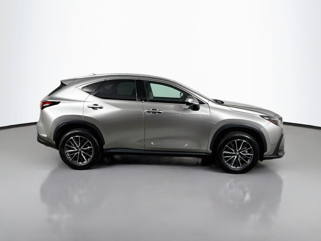 Used 2025 Lexus NX 250 FWD w/ Accessory Package (Z1) image 4