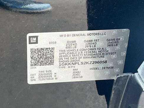 Used 2019 GMC Acadia Denali w/ Technology Package FWD image 35