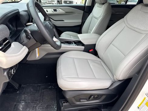 New 2026 Ford Explorer Active w/ Active Comfort Package image 10