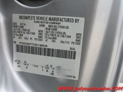 Used 2016 Ford F550 4x4 SuperCab Super Duty image 35