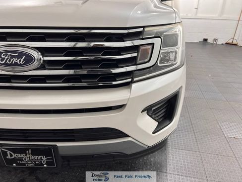 Used 2018 Ford Expedition XLT RWD image 11