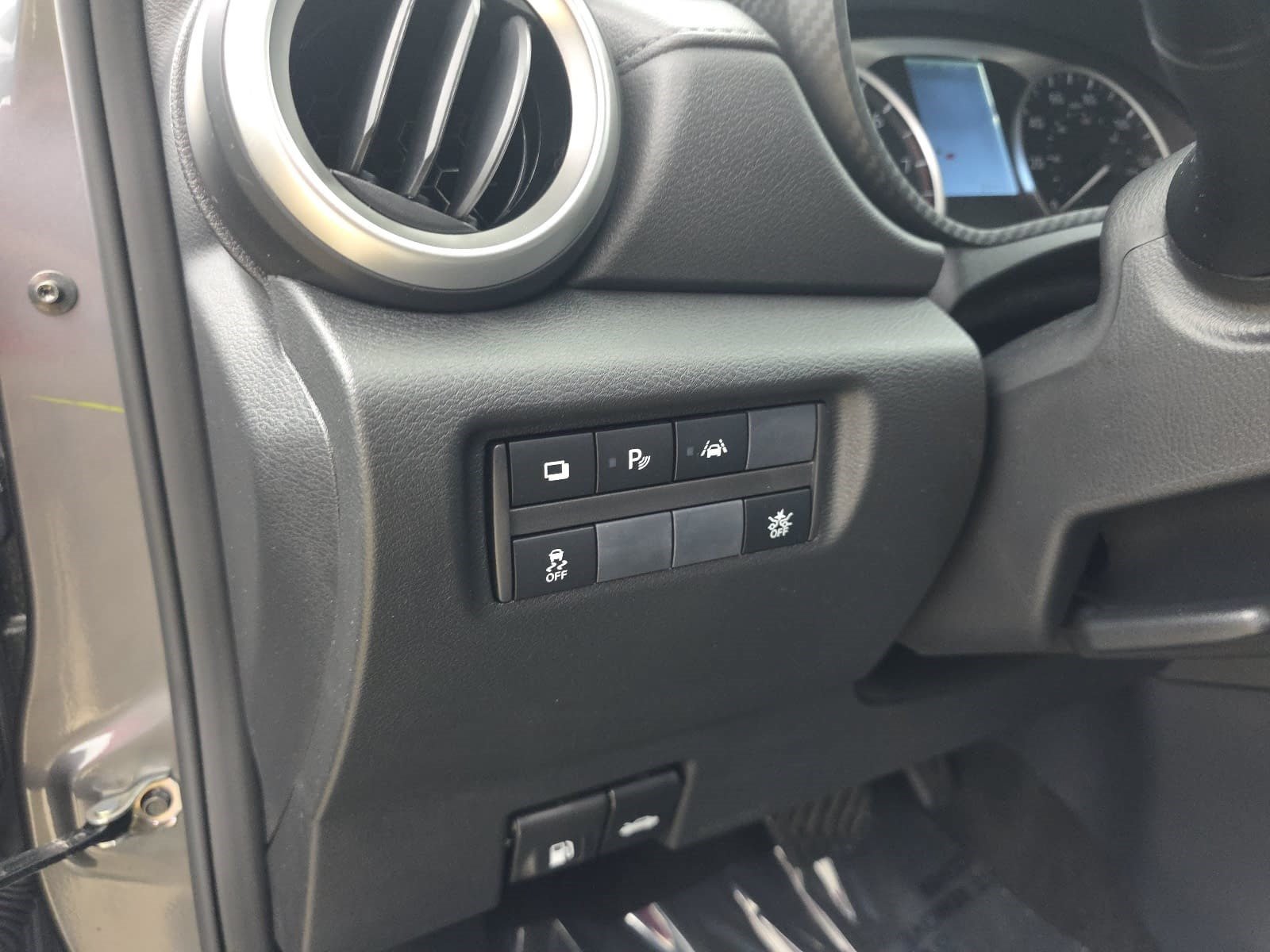 Used 2025 Nissan Versa S w/ Trunk Package FWD image 35