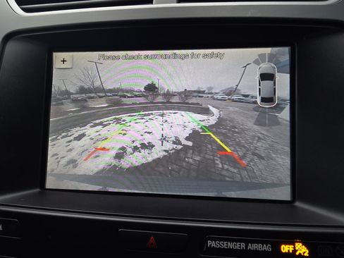 Used 2019 Ford Explorer XLT w/ Equipment Group 202A image 24