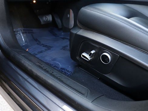 Used 2021 Maserati Levante S AWD/4WD image 17