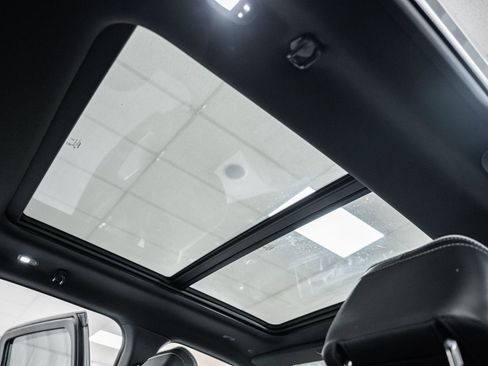 Used 2025 RAM 1500 Laramie w/ Night Edition image 42