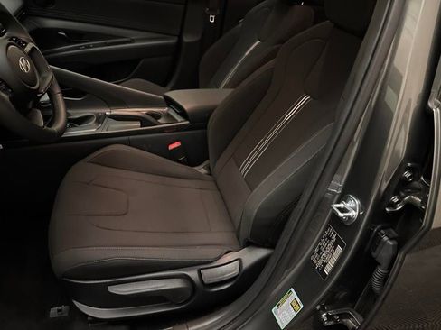 Certified 2026 Hyundai Elantra Sport FWD image 10