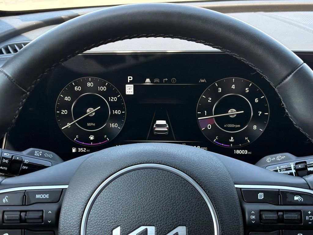 Used 2025 Kia Sportage X-Pro Prestige AWD/4WD image 14