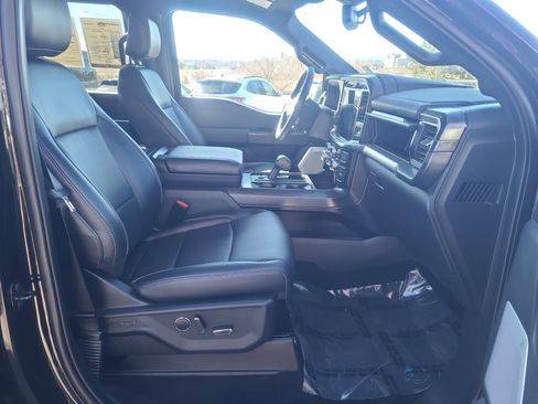 Certified 2025 Ford F150 Lariat w/ Equipment Group 502A High image 19