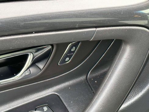 Used 2018 Ford Taurus SHO w/ Sho Performance Package image 17