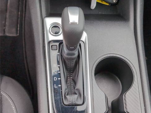 Used 2025 Nissan Altima 2.5 SV FWD image 25