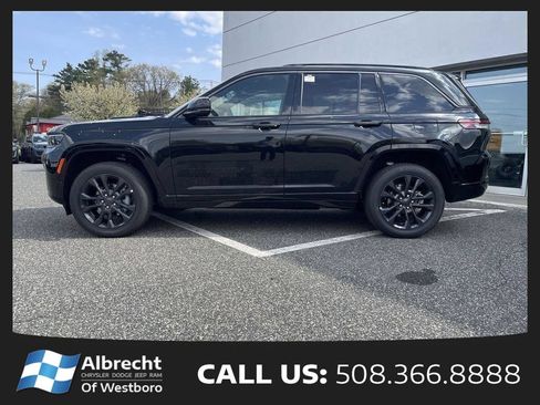 New 2026 Jeep Grand Cherokee Limited AWD/4WD image 2