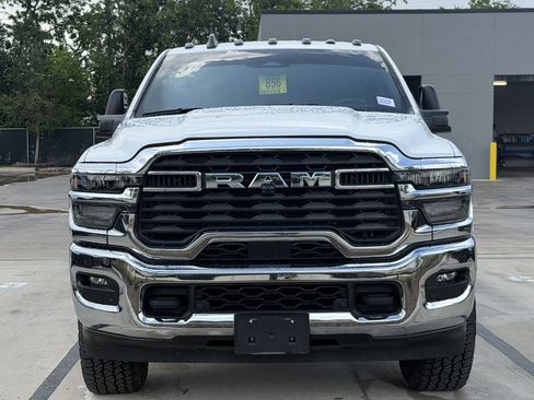 Used 2025 RAM 2500 Lone Star AWD/4WD image 2