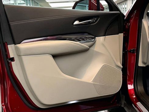 Used 2019 Cadillac XT4 Luxury image 21