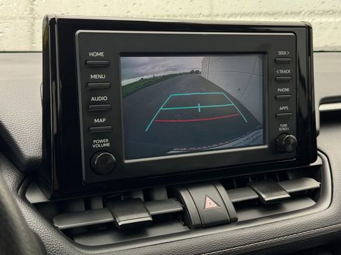 Certified 2019 Toyota RAV4 LE AWD/4WD image 19