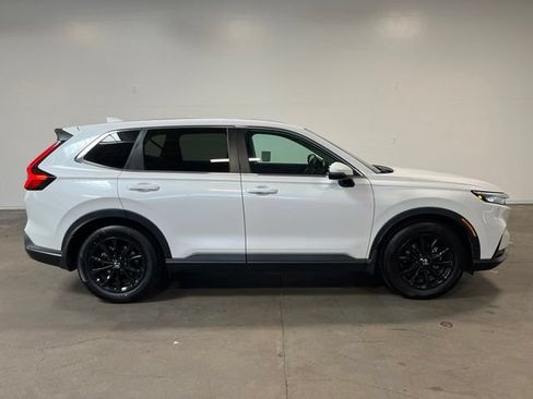 Used 2024 Honda CR-V EX image 2