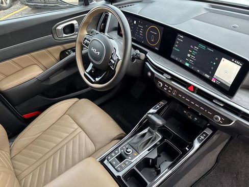 New 2025 Kia Sorento SX Prestige w/ Olive Brown Leather Package image 14