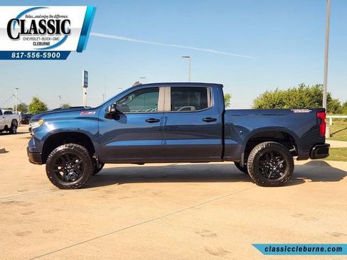 Used 2022 Chevrolet Silverado 1500 LT Trail Boss w/ Convenience Package II AWD/4WD image 7