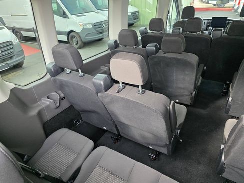 Used 2024 Ford Transit 350 XLT RWD image 21