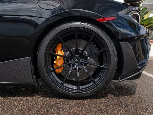 Used 2020 McLaren 600LT Spider RWD image 24