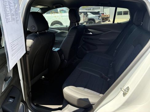 Used 2026 Buick Envista Preferred FWD image 3