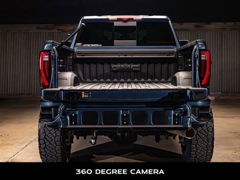 Used 2025 GMC Sierra 2500 Denali w/ Denali Reserve Package AWD/4WD image 9
