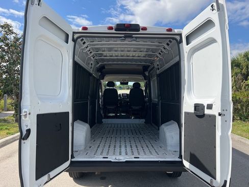 Used 2023 RAM ProMaster 2500 FWD image 47