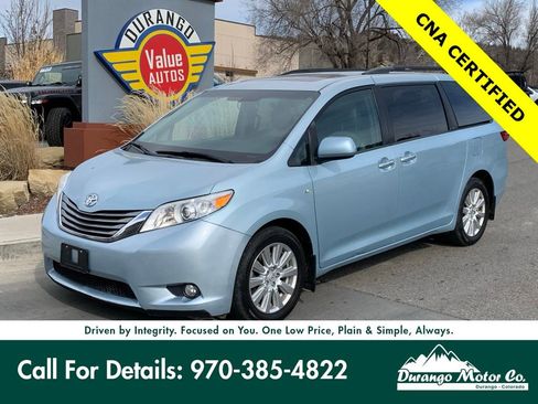 Used 2017 Toyota Sienna XLE Premium image 1