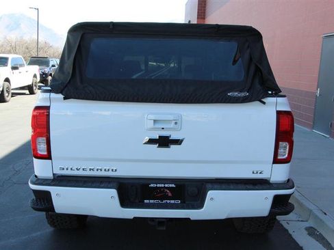 Used 2017 Chevrolet Silverado 1500 LTZ Z71 w/ LTZ Plus Package AWD/4WD image 6