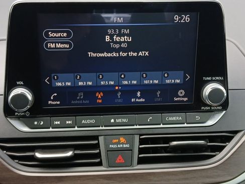 Used 2024 Nissan Altima 2.5 SV FWD image 8