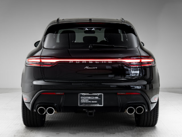 Certified 2026 Porsche Macan AWD/4WD image 35