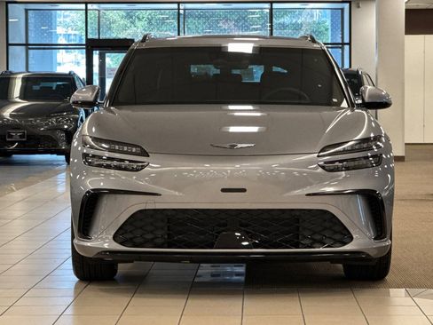 New 2026 Genesis GV60 RWD image 9