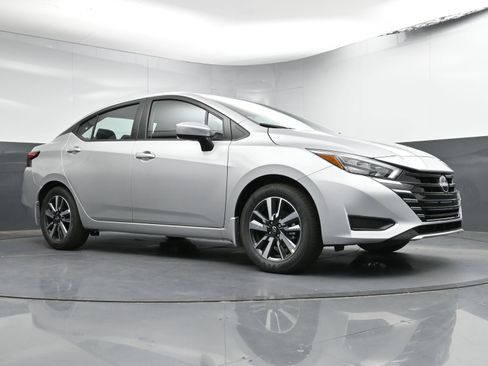 New 2025 Nissan Versa SV w/ Trunk Package image 22