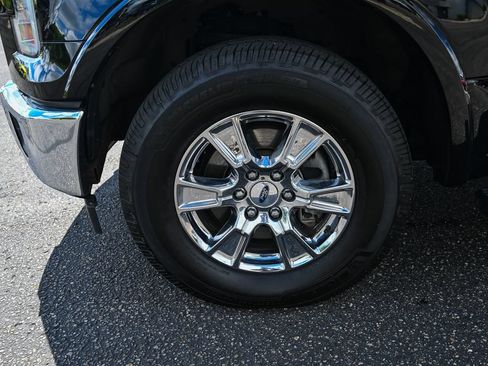 Used 2017 Ford F150 Lariat w/ Equipment Group 502A Luxury AWD/4WD image 12