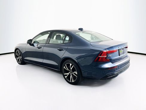 Used 2024 Volvo S60 B5 Core FWD image 5