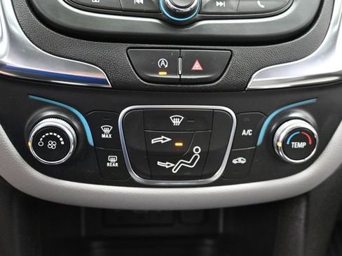 Used 2024 Chevrolet Equinox LS w/ LS Convenience Package FWD image 21