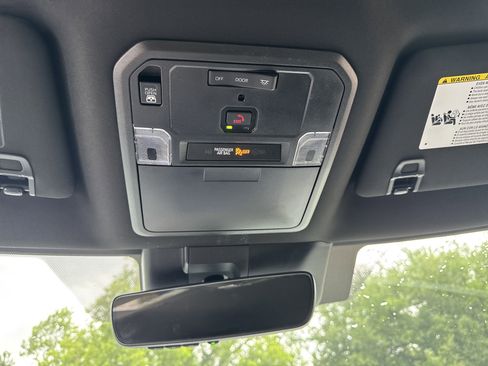 New 2025 Toyota Tundra Limited image 21