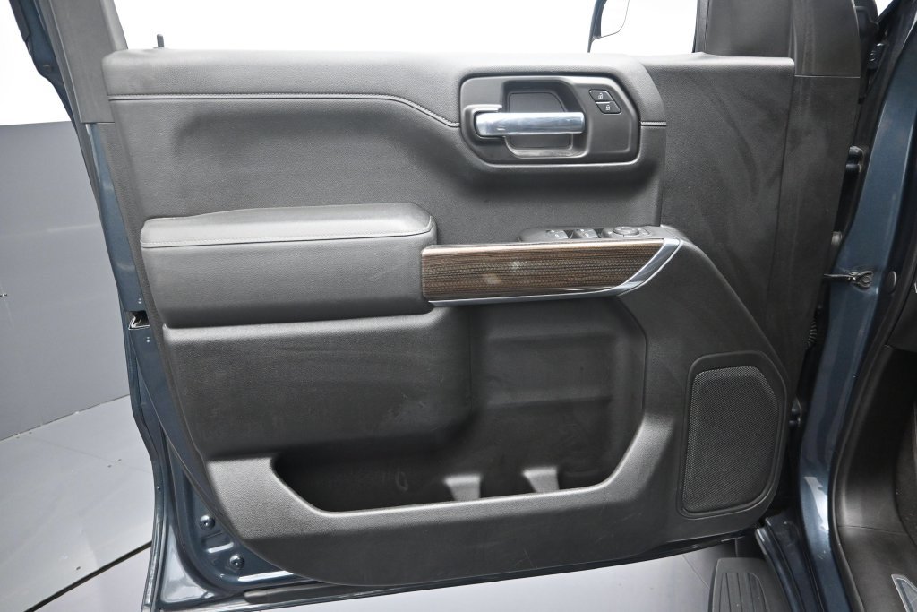 Used 2020 Chevrolet Silverado 1500 LT RWD image 12