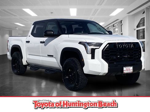 Used 2024 Toyota Tundra SR5 w/ SR5 Convenience Package AWD/4WD image 1