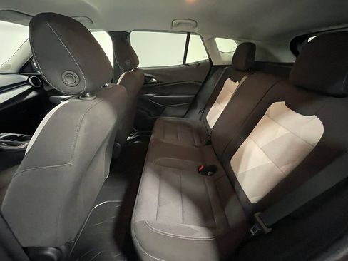 Used 2024 Chevrolet Trax LS FWD image 17