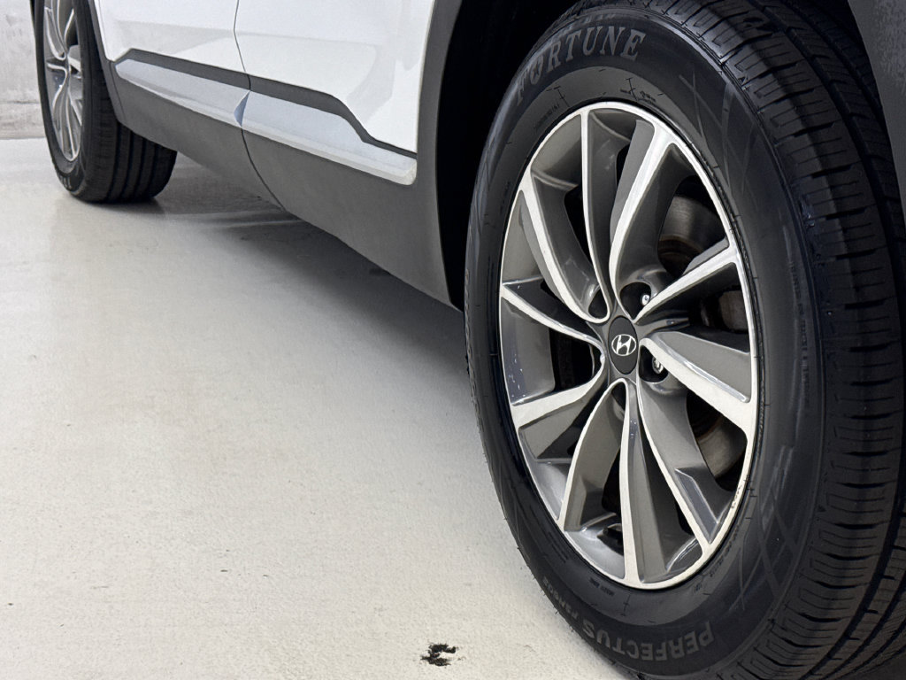 Used 2020 Hyundai Santa Fe SEL w/ Convenience Package AWD/4WD image 11