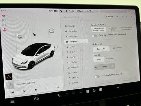 Used 2021 Tesla Model 3 Standard Range Plus image 14