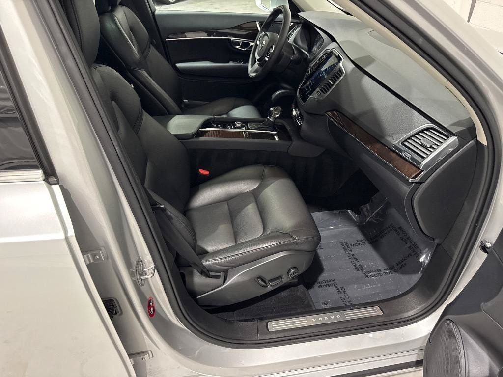 Used 2019 Volvo XC90 T6 Momentum w/ Protection Package AWD/4WD image 53