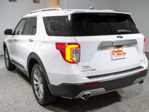 Used 2022 Ford Explorer Limited image 9