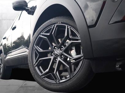 New 2026 Nissan Kicks SR w/ SR Premium Package