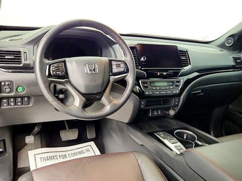 Used 2024 Honda Ridgeline Black Edition image 13