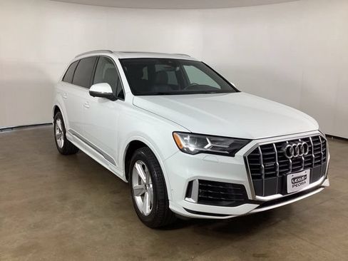 Used 2021 Audi Q7 3.0T Premium w/ Convenience Package AWD/4WD image 3